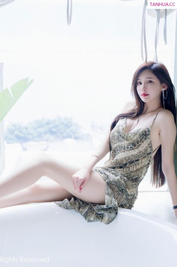 周妍希 奶瓶土肥圆 [XiuRen]高清写真图 2023.09.05 No.7339 Carol周妍希 长裙美臀第29张图片